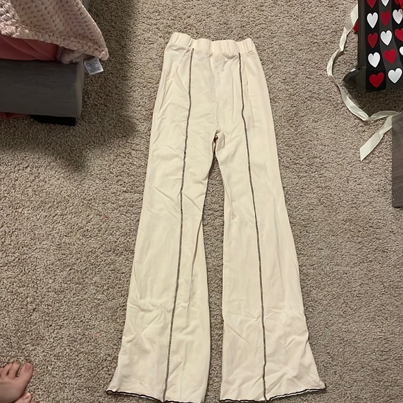 Tan flare leggings, with brown seams from shein - Picture 1 of 2